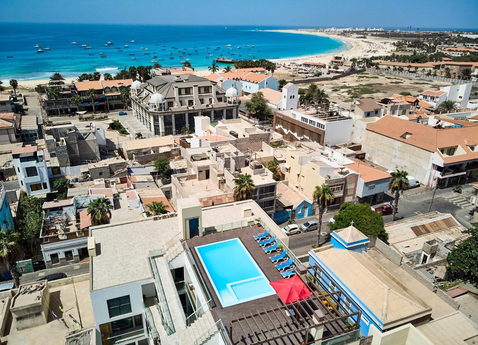 Lc Apartments - Sunshine Santa Maria Bagian luar foto